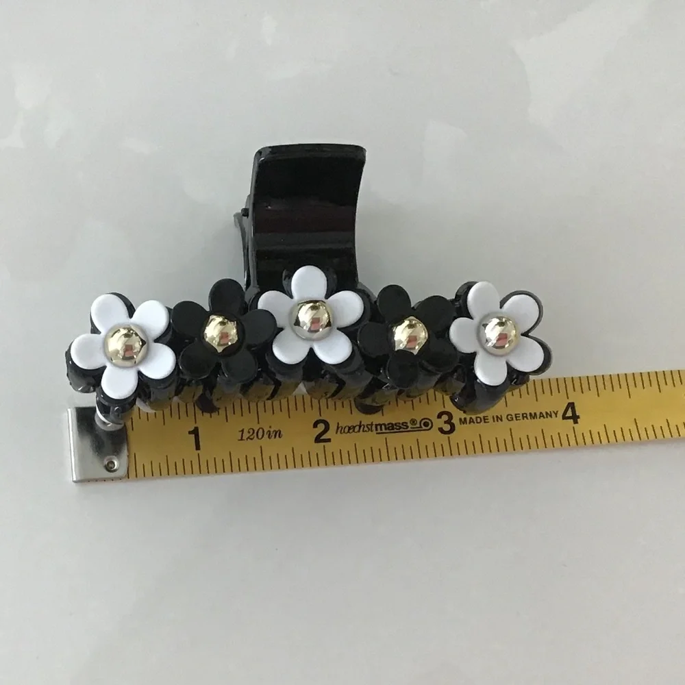- Fashion Luxury Hair crab clip 9 cm.